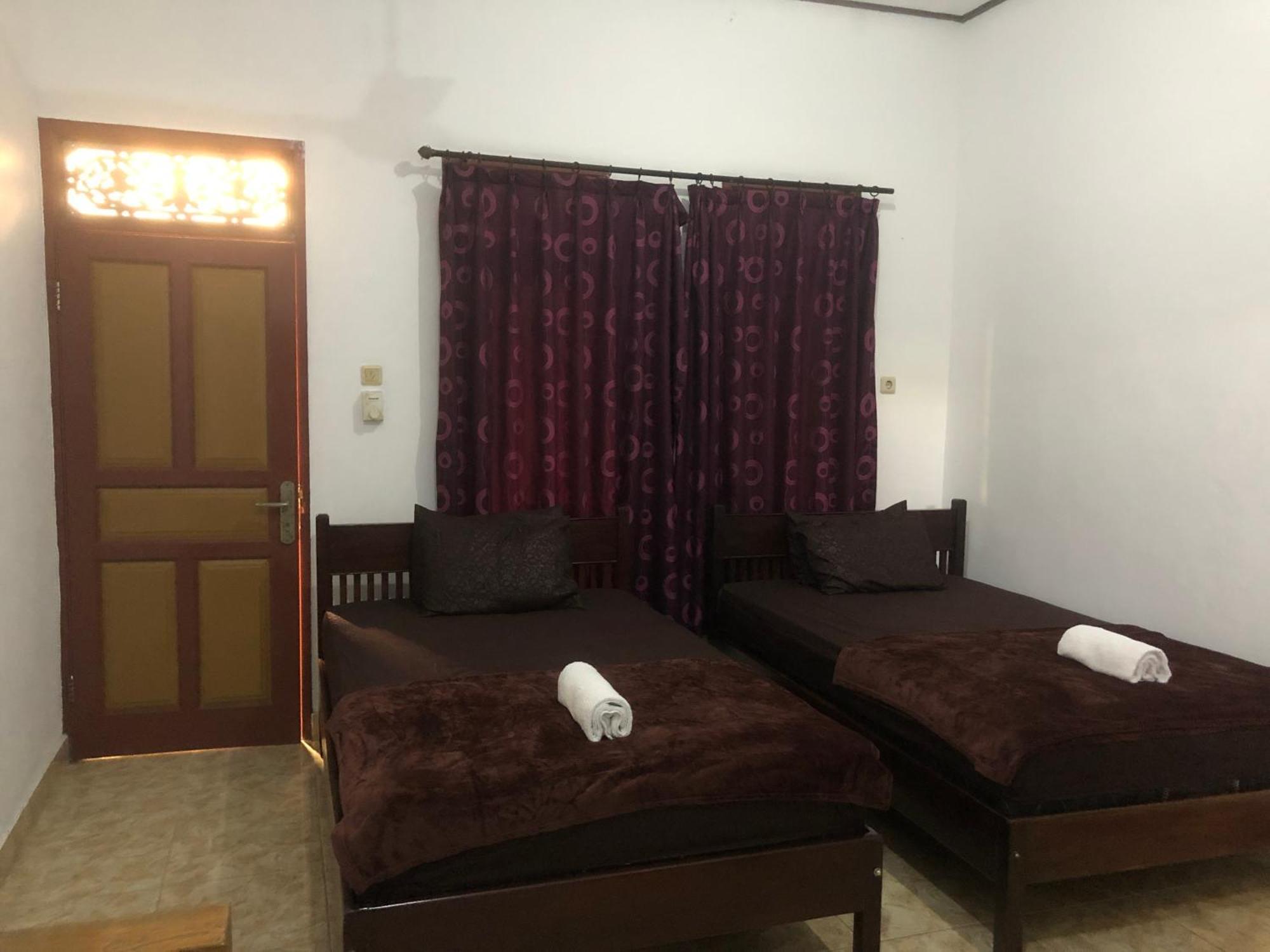 Pili Pili Homestay 6 Легиан Экстерьер фото